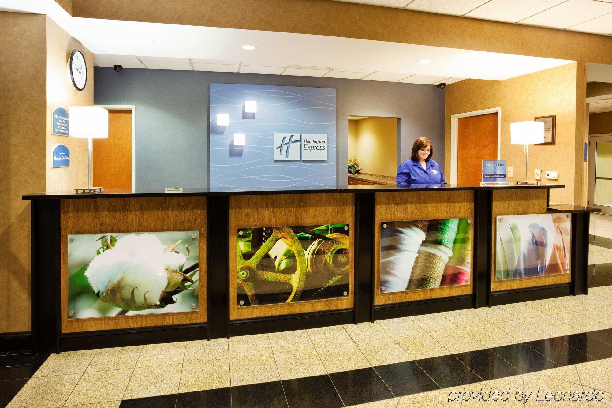 Holiday Inn Express Charlotte West - Gastonia By Ihg Beltér fotó